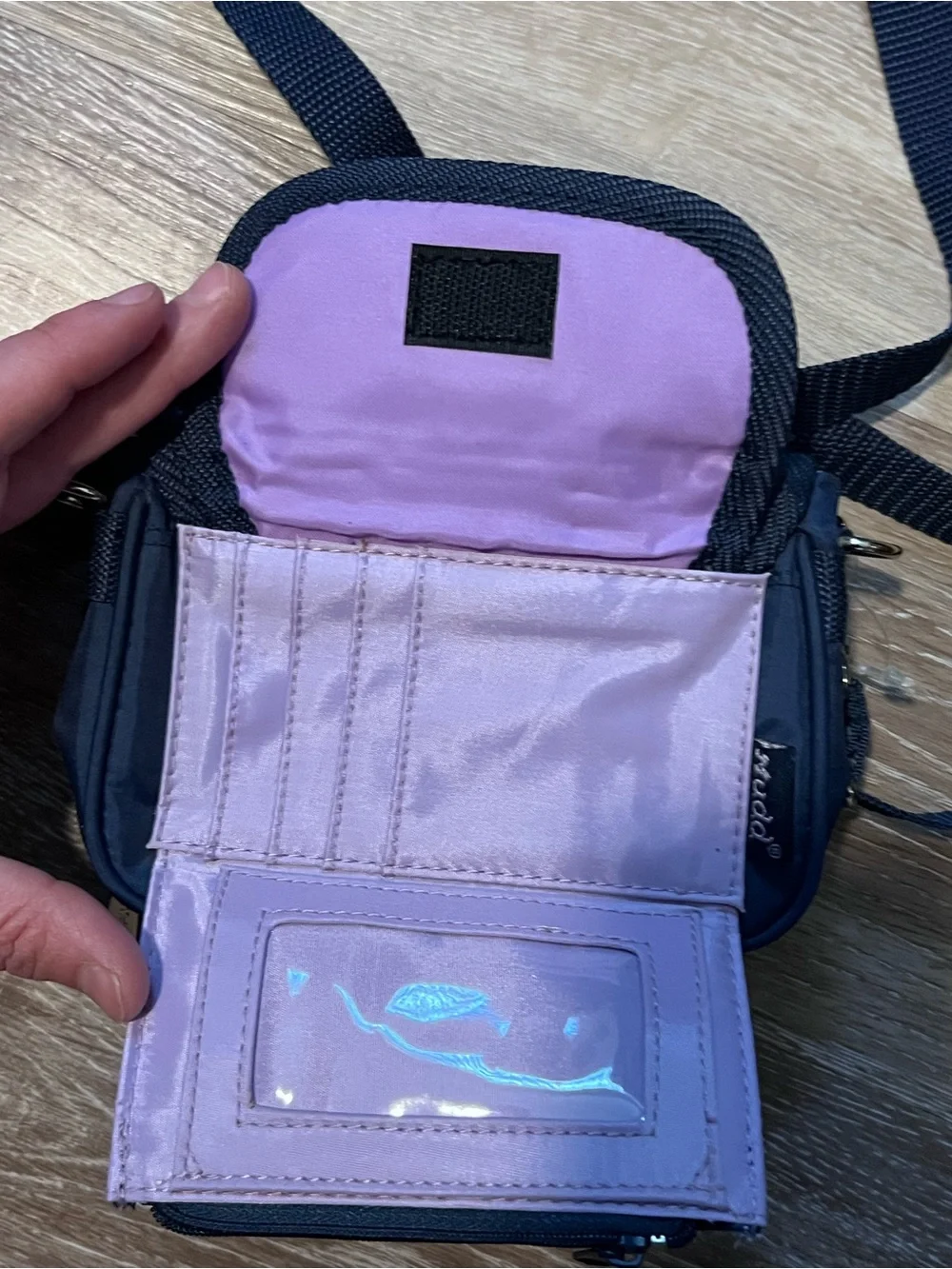 Like new! Y2K vintage Mudd Kids Navy Crossbody Bag with Purple Handprint vtg